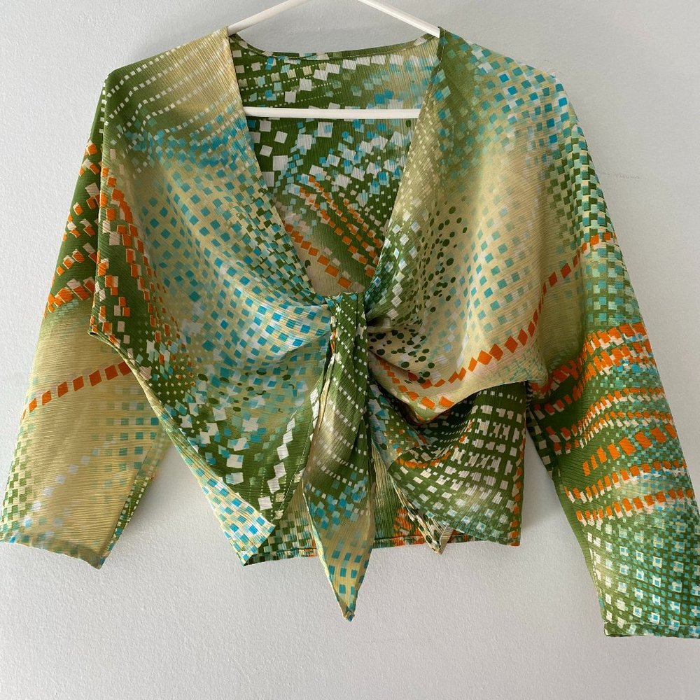 Vintage Tie front blouse